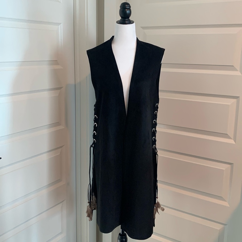 ZARA BASIC Women’s Long Black Faux Suede Vest w/Feathered Tassels (NWOT)